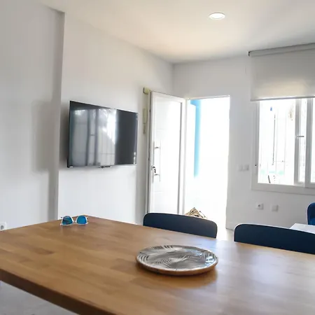 Apartamento _primera Línea De Playa. Tarifa